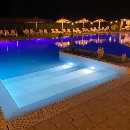 Masseria Cafora فندق