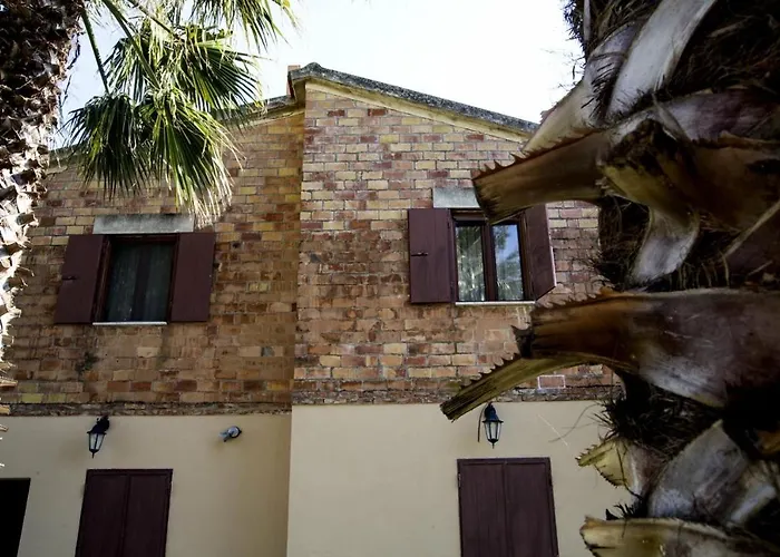 Masseria Cafora Отель 4*